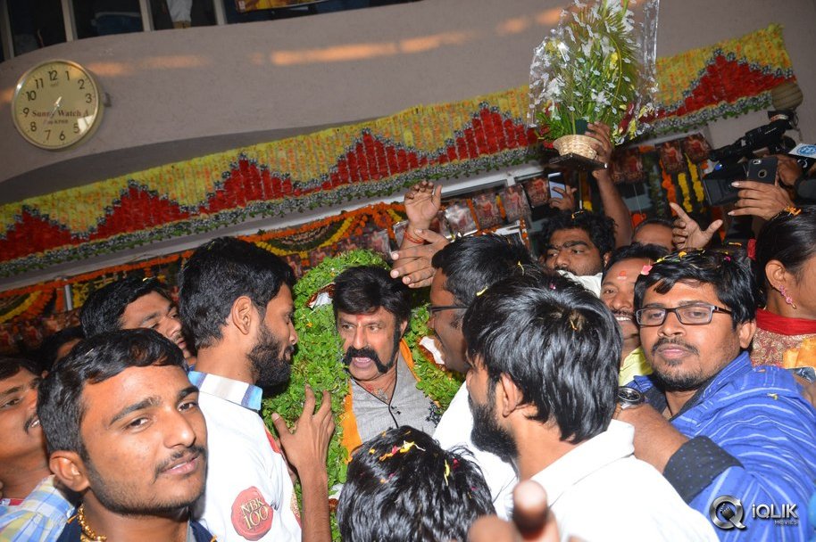 Celebs-at-Gautamiputra-Satakarni-Movie-Screening